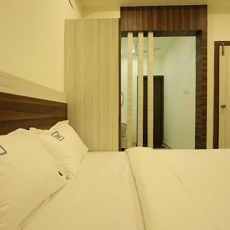 Hotel Sigma Suites Bangalore Buitenkant foto