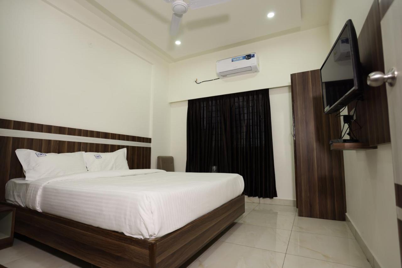 Hotel Sigma Suites Bangalore Buitenkant foto
