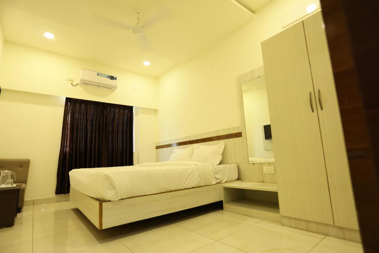 Hotel Sigma Suites Bangalore Buitenkant foto