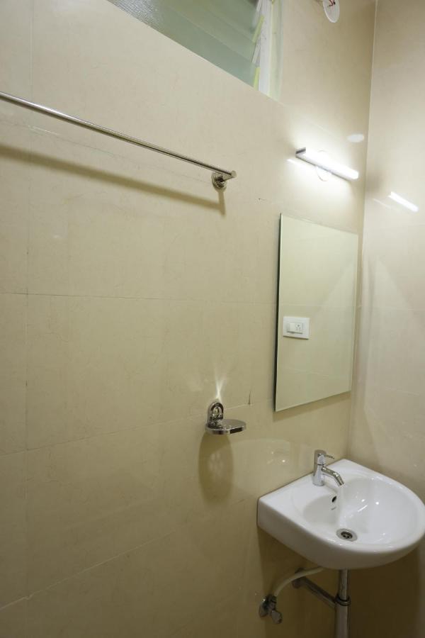 Hotel Sigma Suites Bangalore Buitenkant foto