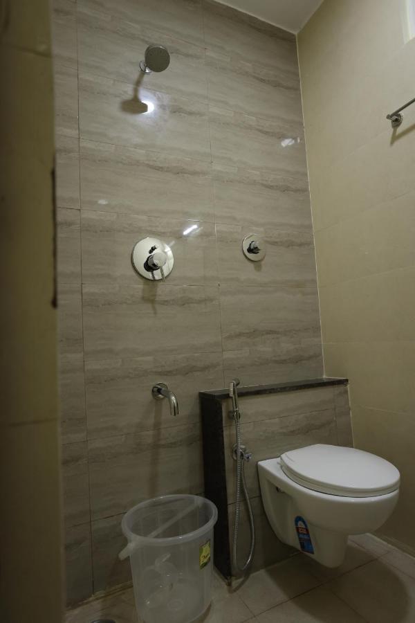 Hotel Sigma Suites Bangalore Buitenkant foto