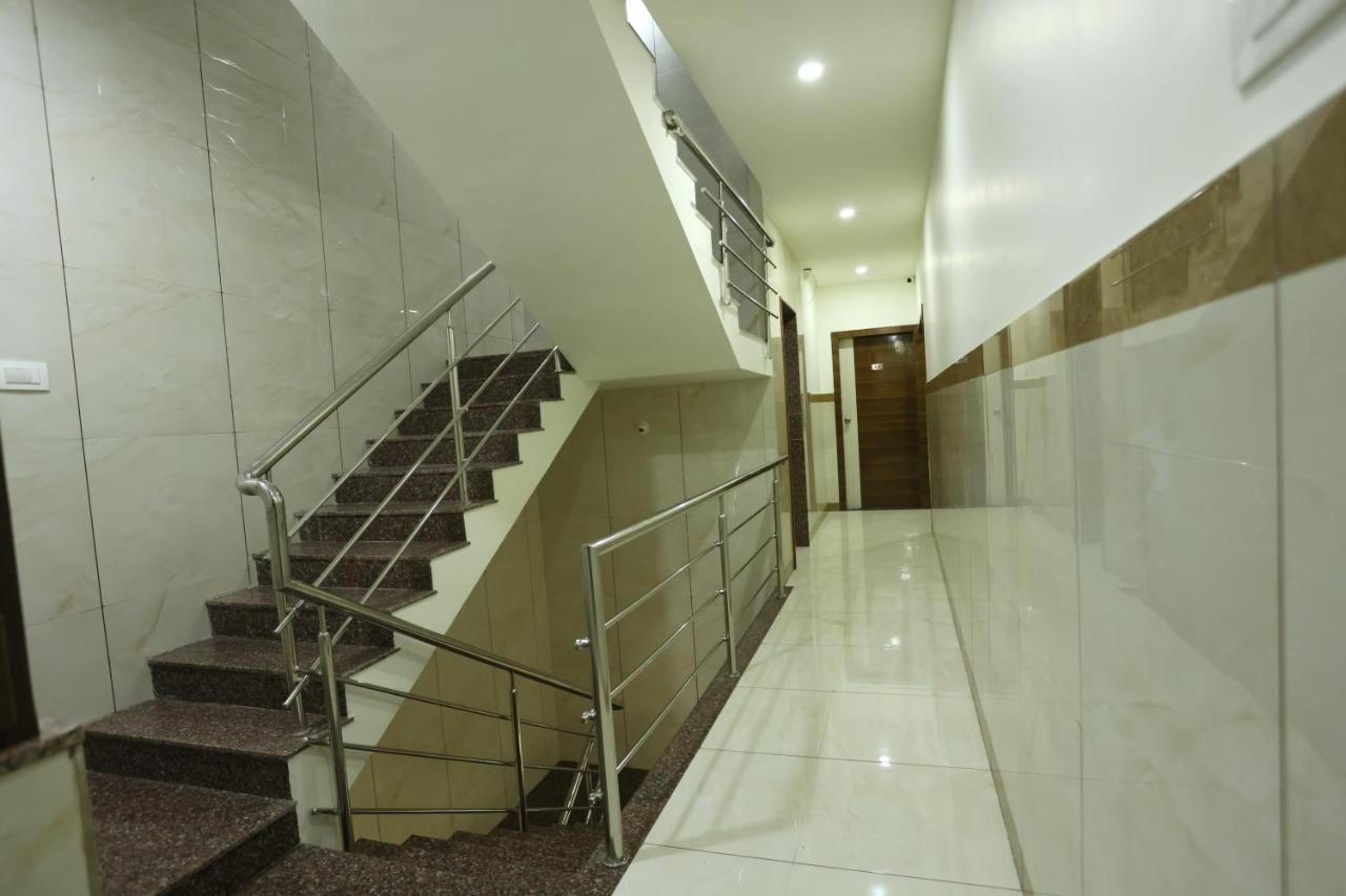 Hotel Sigma Suites Bangalore Buitenkant foto