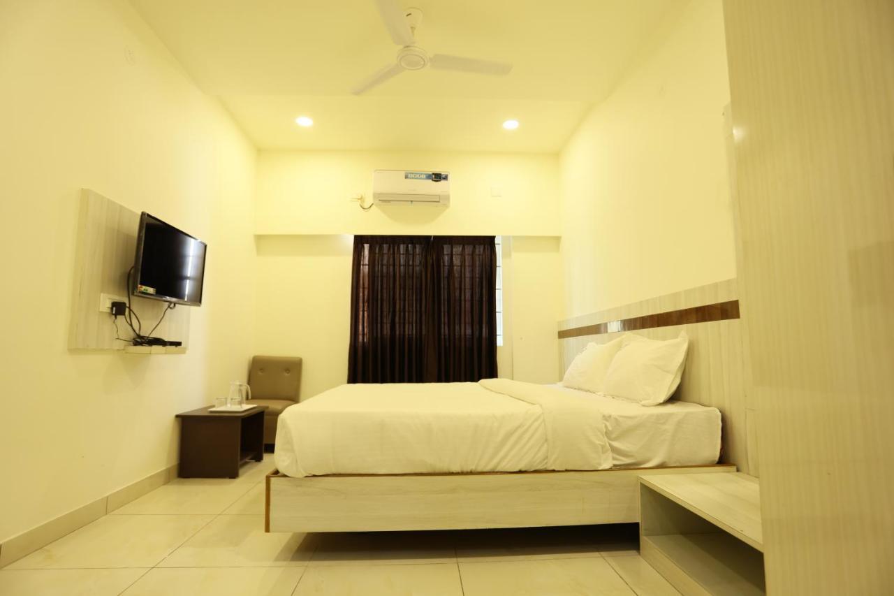 Hotel Sigma Suites Bangalore Buitenkant foto